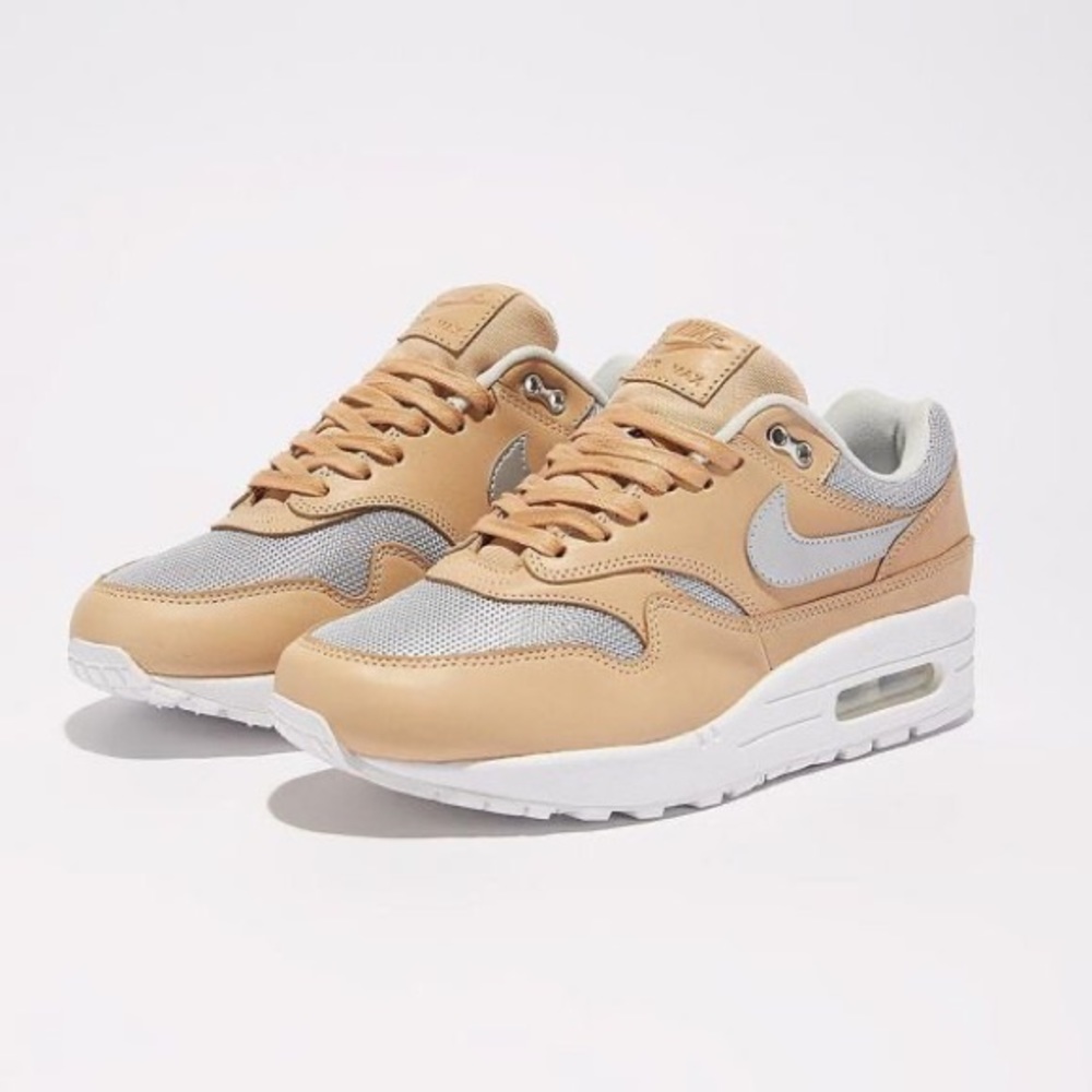 Nike Air Max 1 SE Premium Sneakers RARE
